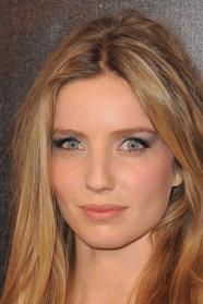 Annabelle Wallis Movie Trailers List | Movie-List.com